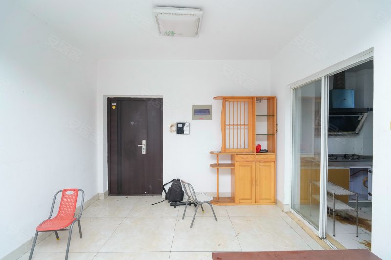 博威香山丽舍刚需两居临地铁南北通透电梯房正规商品房