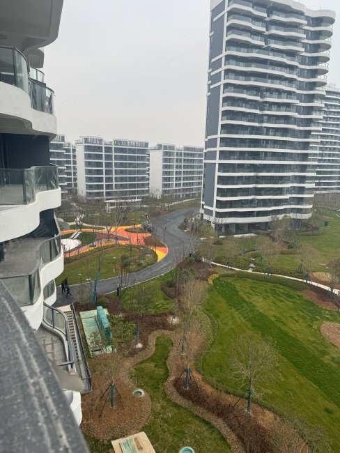 环球融创曹山未来城3室2厅2卫,环球融创曹山未来城二手房,133.8万,3室