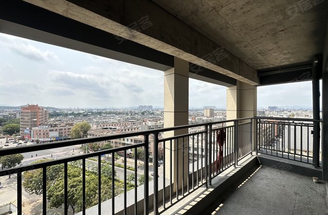 雅居乐天成东玺3室2厅128㎡54.8万二手房图片