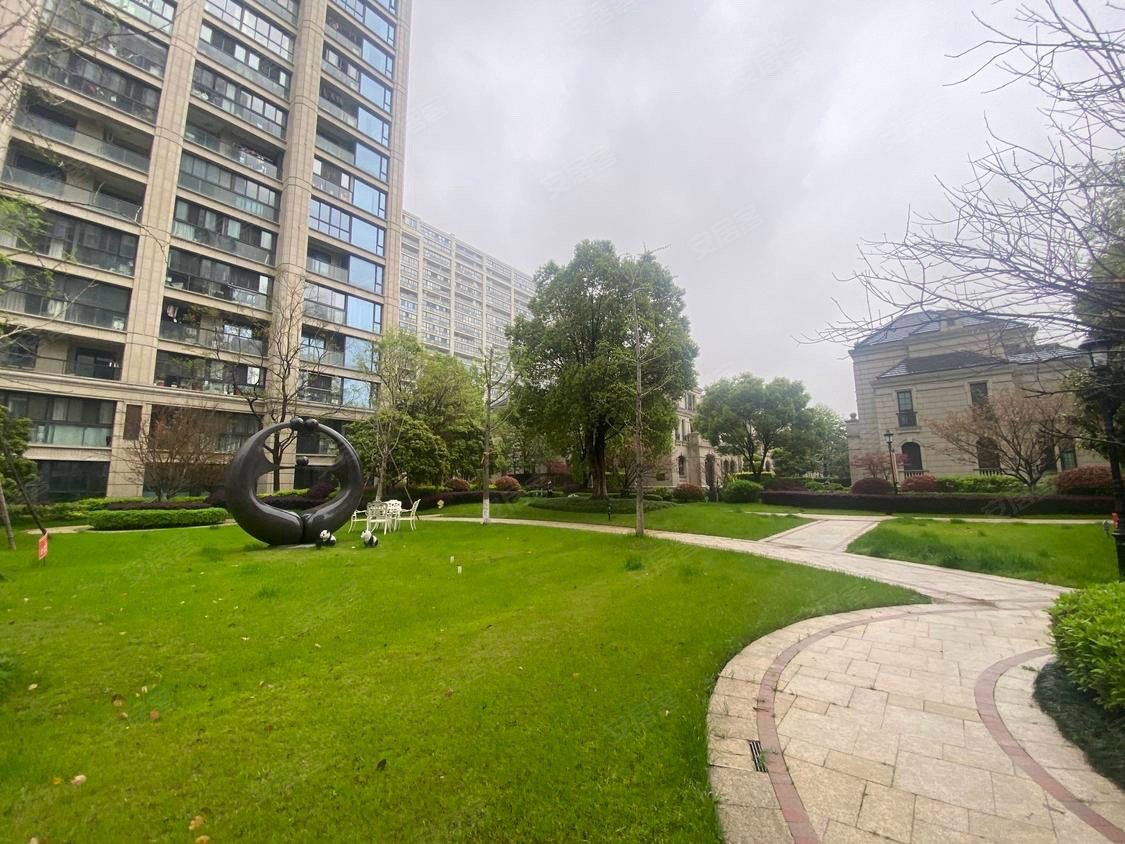 台州中央花园2室2厅1卫100㎡南240万