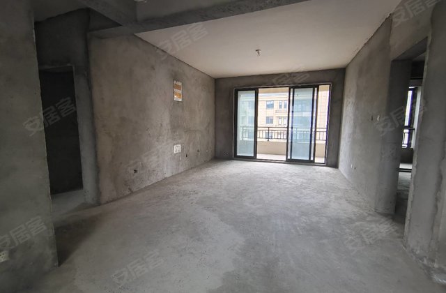 紫约凯旋门一期3室2厅123㎡129万二手房图片