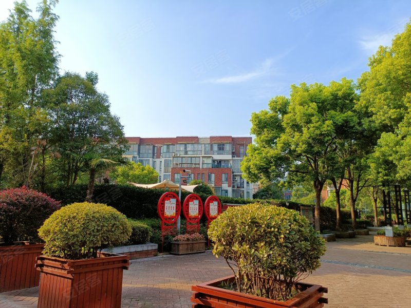 顺驰美兰湖(别墅)