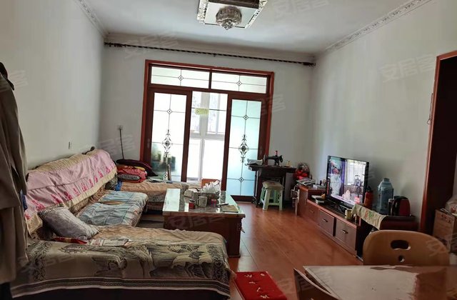 长堤湾畔3室2厅81.28㎡78万二手房图片