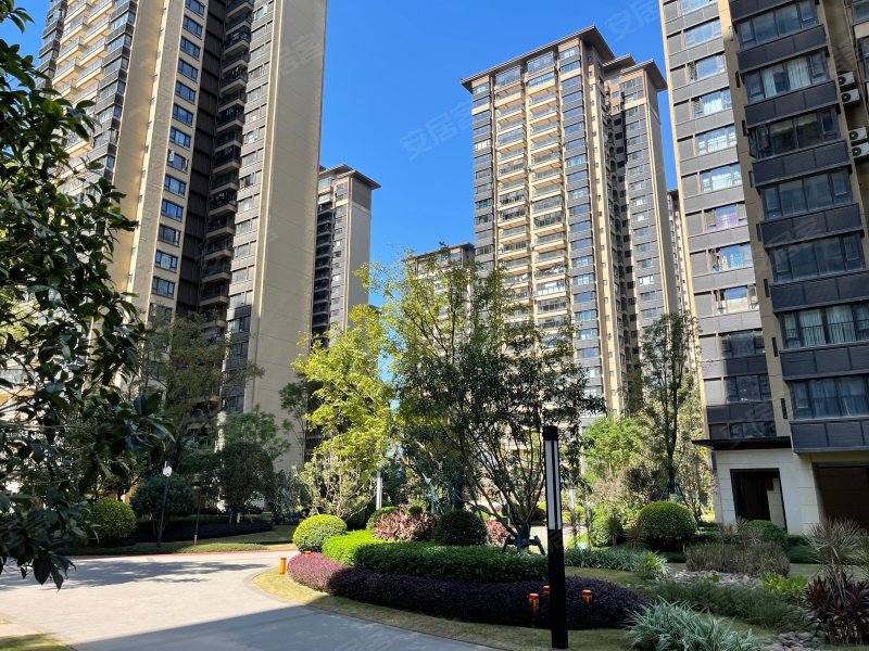 五象澜庭府沁苑,玉洞大道,近新平路-南宁五象澜庭府沁苑二手房,租房