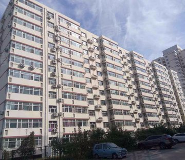 金泰花园小区 商品住宅 满五   商业配套齐全 电梯房