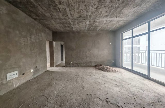 都市锦园4室2厅145.6㎡48.8万二手房图片