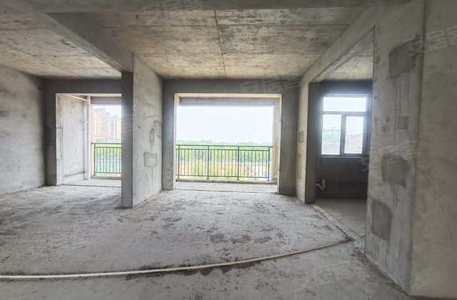 锦绣香江4室2厅157㎡50万二手房图片