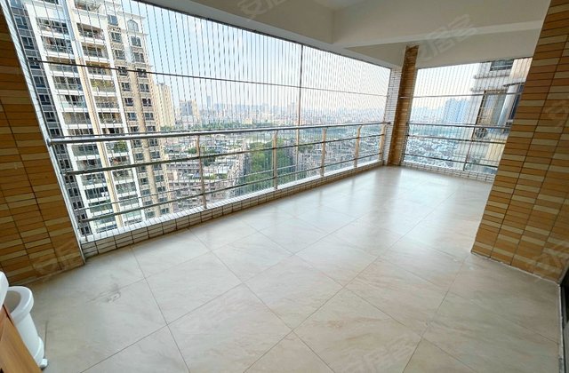 白天鹅花园3室2厅146.04㎡238万二手房图片