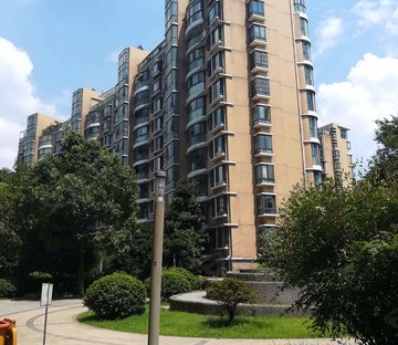 美林湾性价比高的三房   南北通透  房东诚心出售