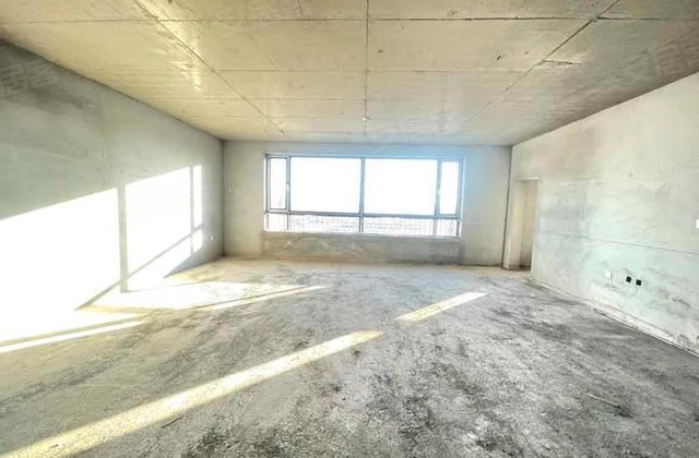 津滨首府3室2厅188㎡96万二手房图片