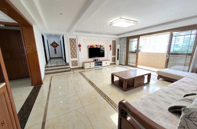 交警住宅小区4室2厅176㎡73.5万二手房图片