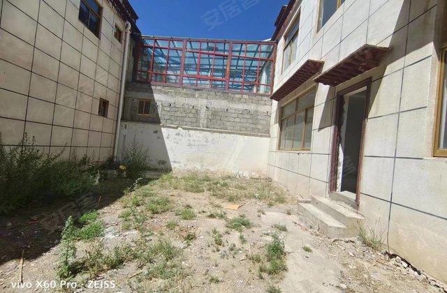 德勒社区3室2厅178㎡178万二手房图片