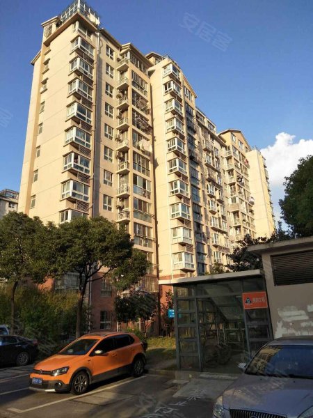 虹梅景苑一街坊 