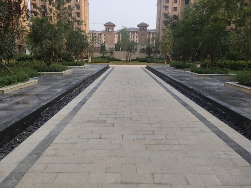 瑞贝卡家天下(召陵)