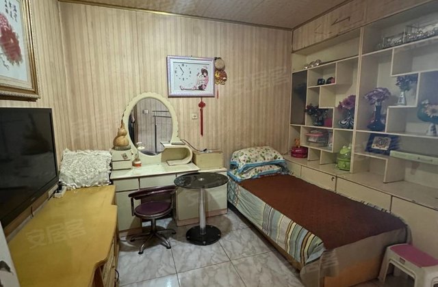 阳泉市中医院家属楼3室1厅72㎡32万二手房图片