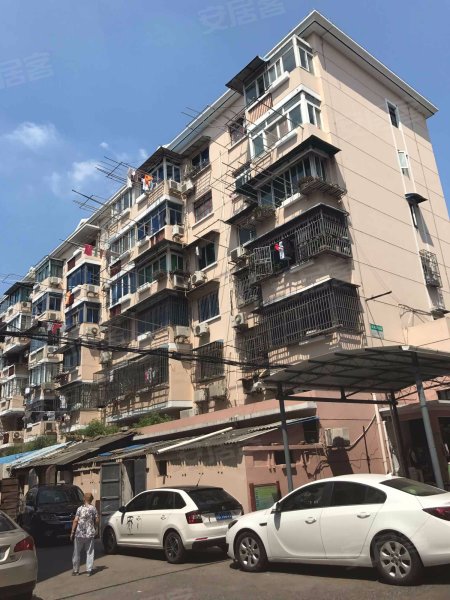 淞滨路48弄小区 