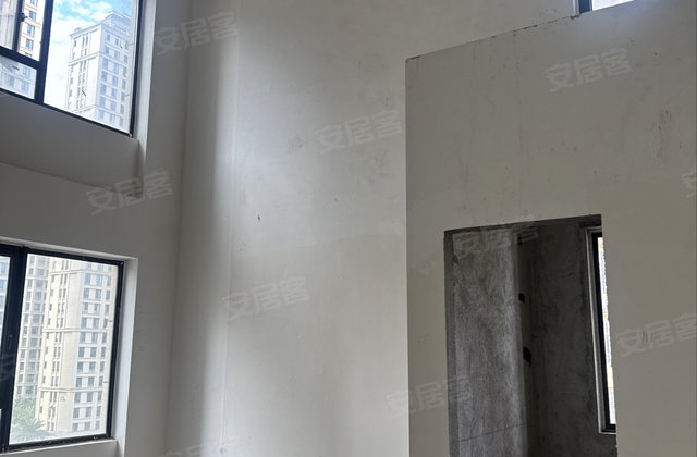 中梁瑞祥御府4室2厅152㎡348万二手房图片