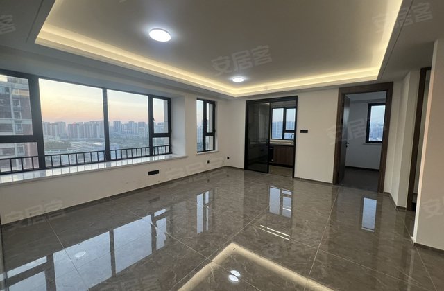 保利锦上3室2厅114㎡90万二手房图片