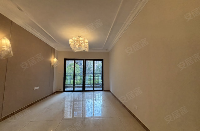 恒大新城3室2厅105㎡45万二手房图片