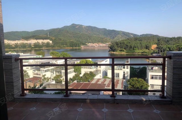 金地荔湖城(别墅)5室2厅217㎡475万二手房图片