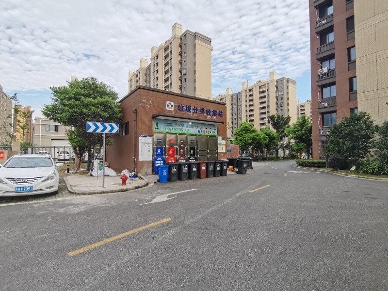 佘北家园凤尾苑