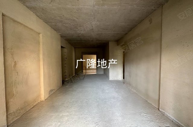 银城怡园4室2厅121㎡46万二手房图片