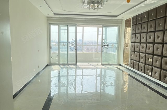 龙脉庄园4室2厅184㎡87万二手房图片