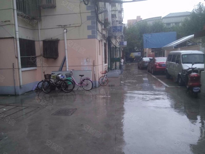 苗圃路138弄小区 