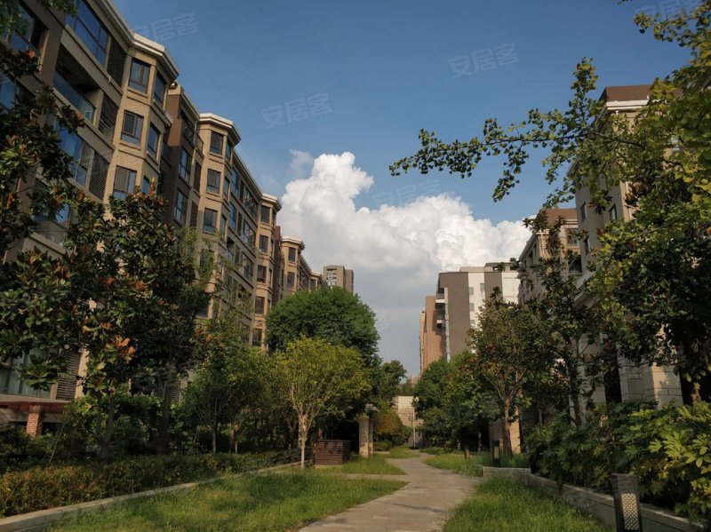 曲江凤凰池(公寓住宅)