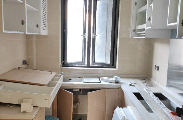 宝龙华府4室2厅166㎡288万二手房图片