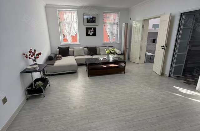 白鹤小区4室2厅128㎡49.8万二手房图片