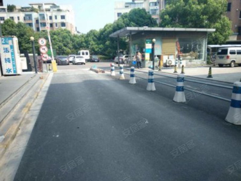 古桐路65号小区 