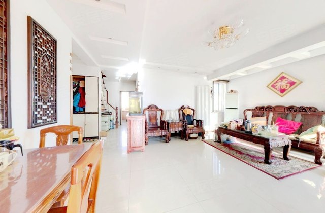 恒苑小区4室2厅111.34㎡360万二手房图片