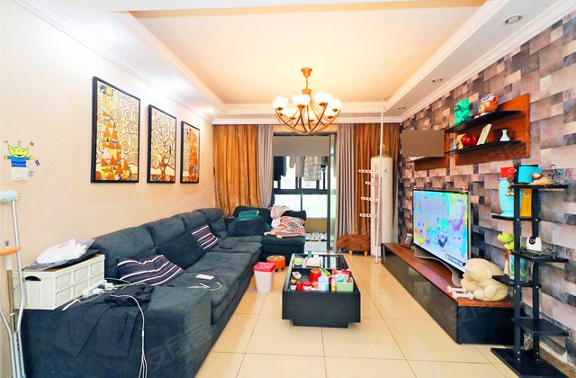 保利香槟国际3室2厅114.24㎡205万二手房图片