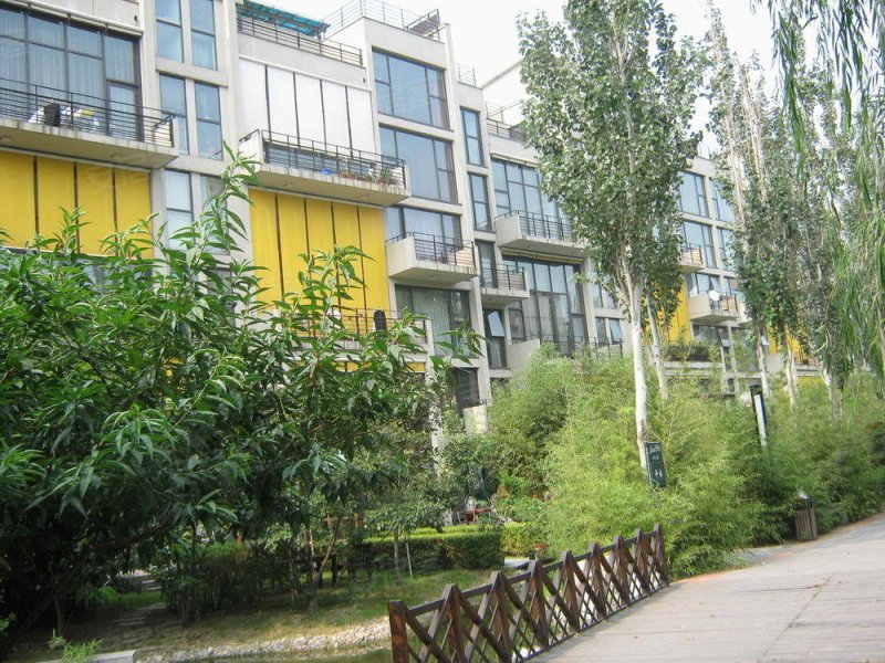 塞纳维拉水景别墅