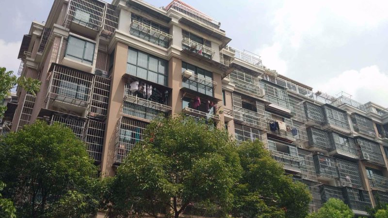 白马湖小区孔雀苑