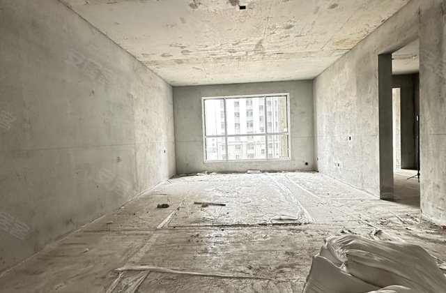 建大壹号4室2厅156㎡86万二手房图片