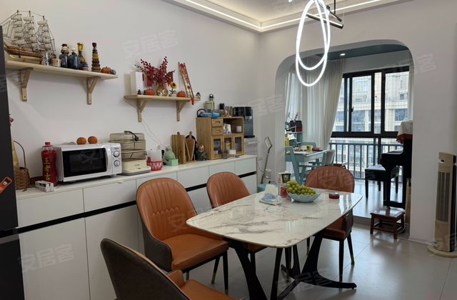 久府和园3室2厅160㎡260万二手房图片