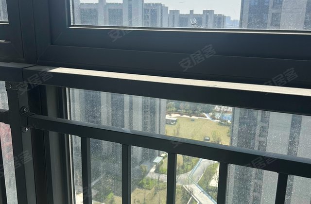 中南世纪之光3室2厅117㎡72万二手房图片