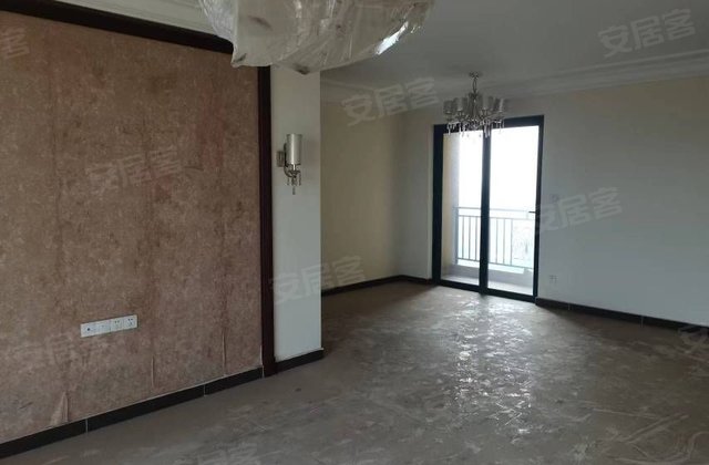 恒大金碧天下3室2厅131㎡50万二手房图片