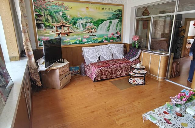 安居小区(加格达奇区)3室2厅125㎡35万二手房图片