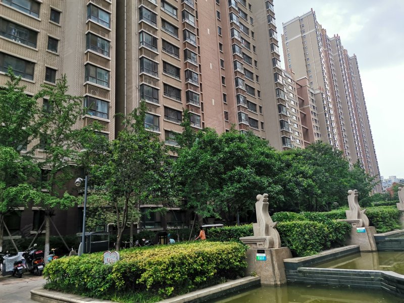 南益名泉春晓东区,堤口路48号