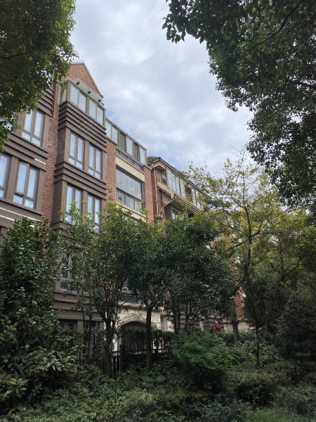 万科琥珀郡园(公寓住宅),美艾路177弄-上海万科琥珀郡园(公寓住宅)