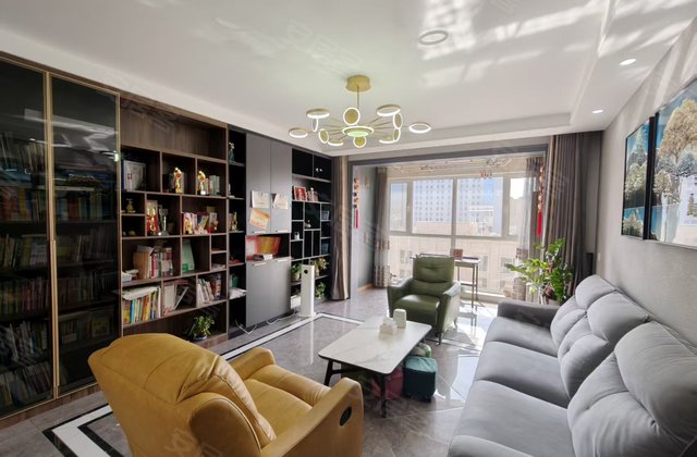 奥林国际(四区)3室2厅132㎡87.5万二手房图片