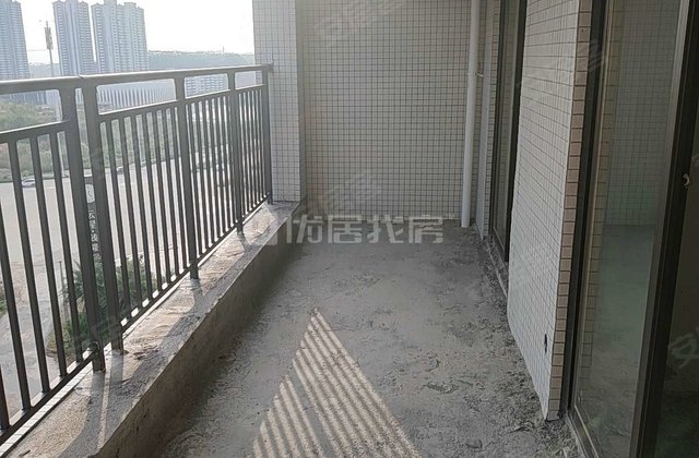 云星钱隆学府4室2厅116.46㎡43.8万二手房图片