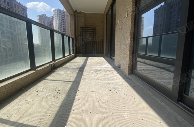 天圣大越府(北区)4室2厅143㎡220万二手房图片