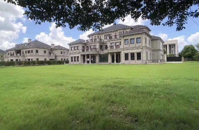 东郊罗兰别墅5室3厅350㎡3650万二手房图片