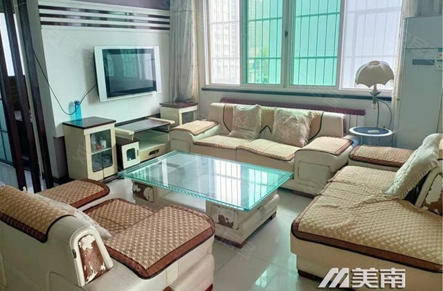 教育路四区3室2厅120㎡70万二手房图片