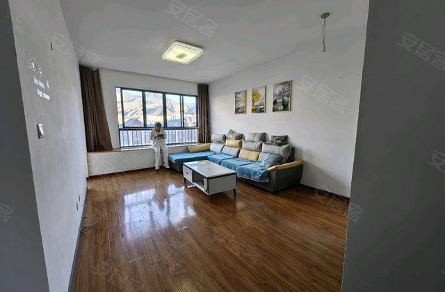 金马国际2室1厅83㎡75万二手房图片