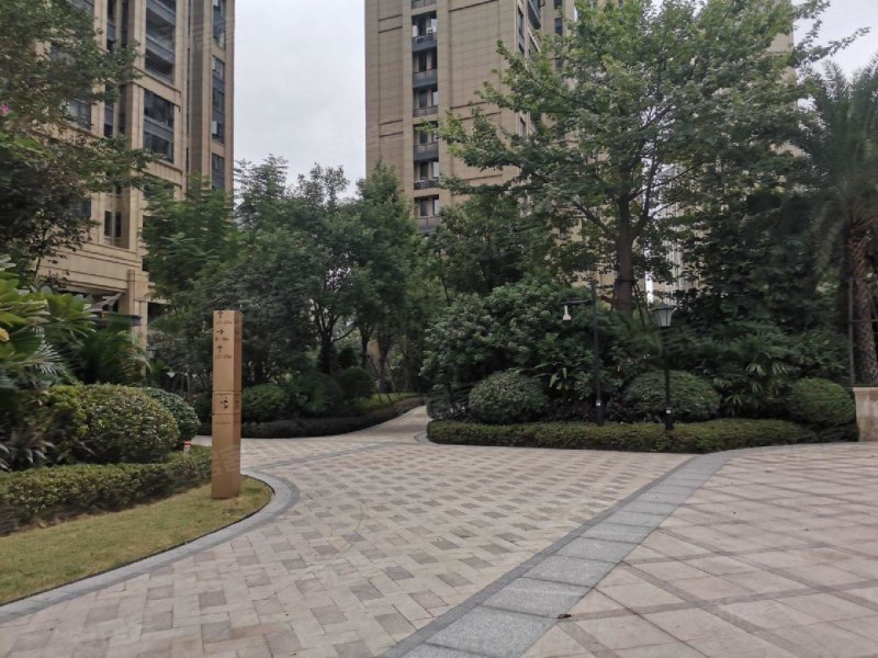 阳光凡尔赛宫a区